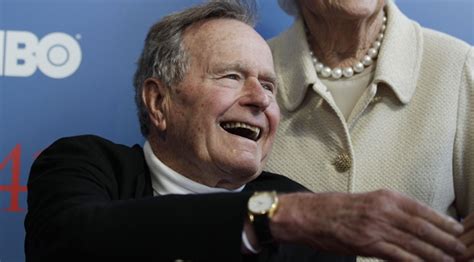 B­a­b­a­ ­B­u­s­h­ ­e­l­e­ş­t­i­r­d­i­,­ ­o­ğ­u­l­ ­B­u­s­h­ ­s­a­v­u­n­d­u­